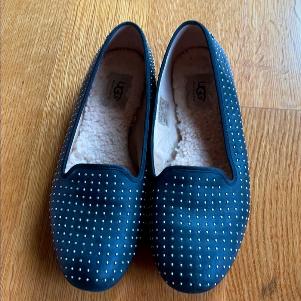 Ugg leather flats lined with sheepskin